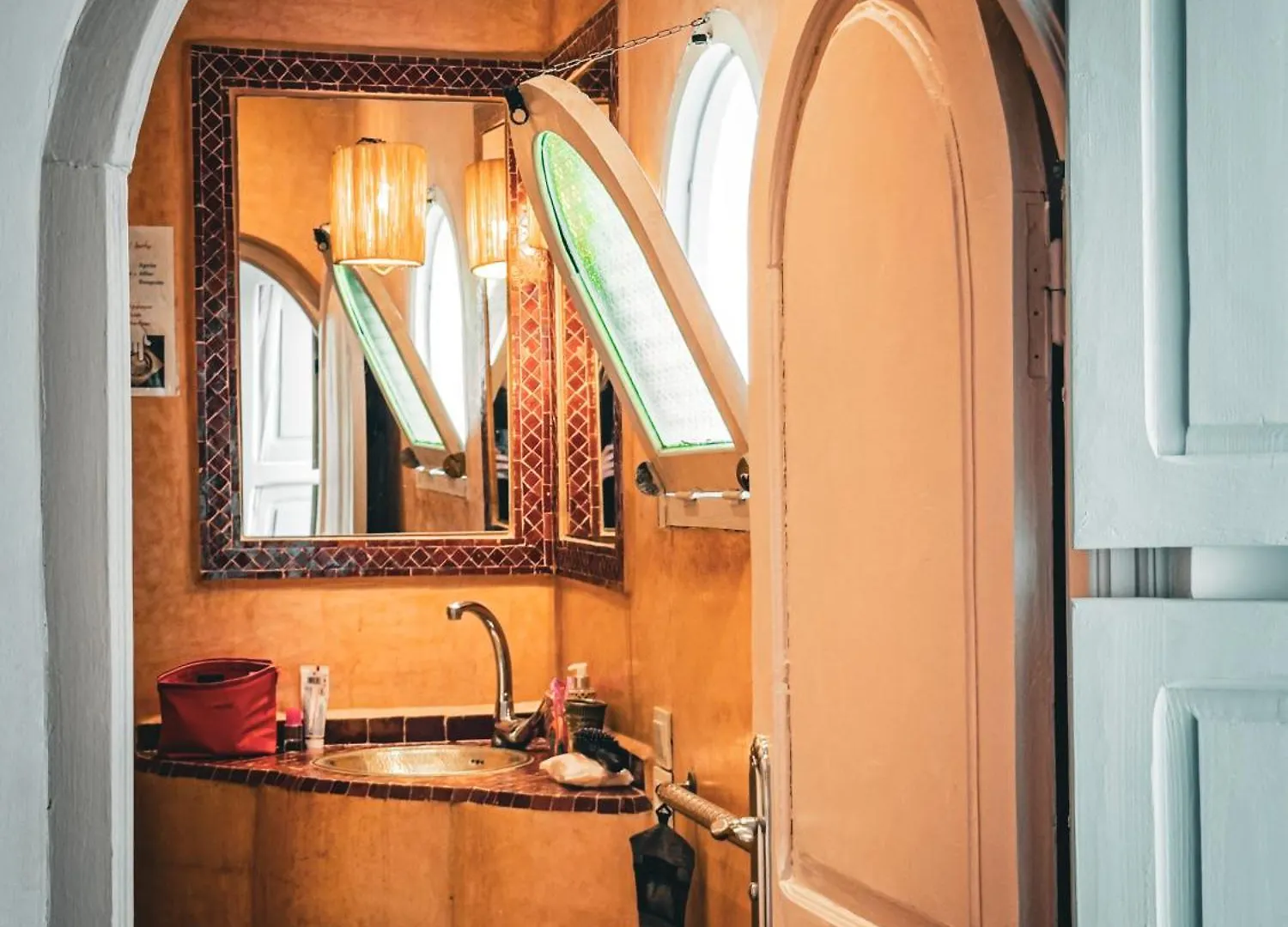 ***  Riad Lauriers Blancs Marrakesh Morocco