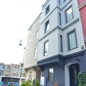taxim-no-18-boutque.istanbul-turkeyhotels.com/