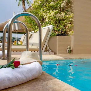 4* Riad Hasna Espi &