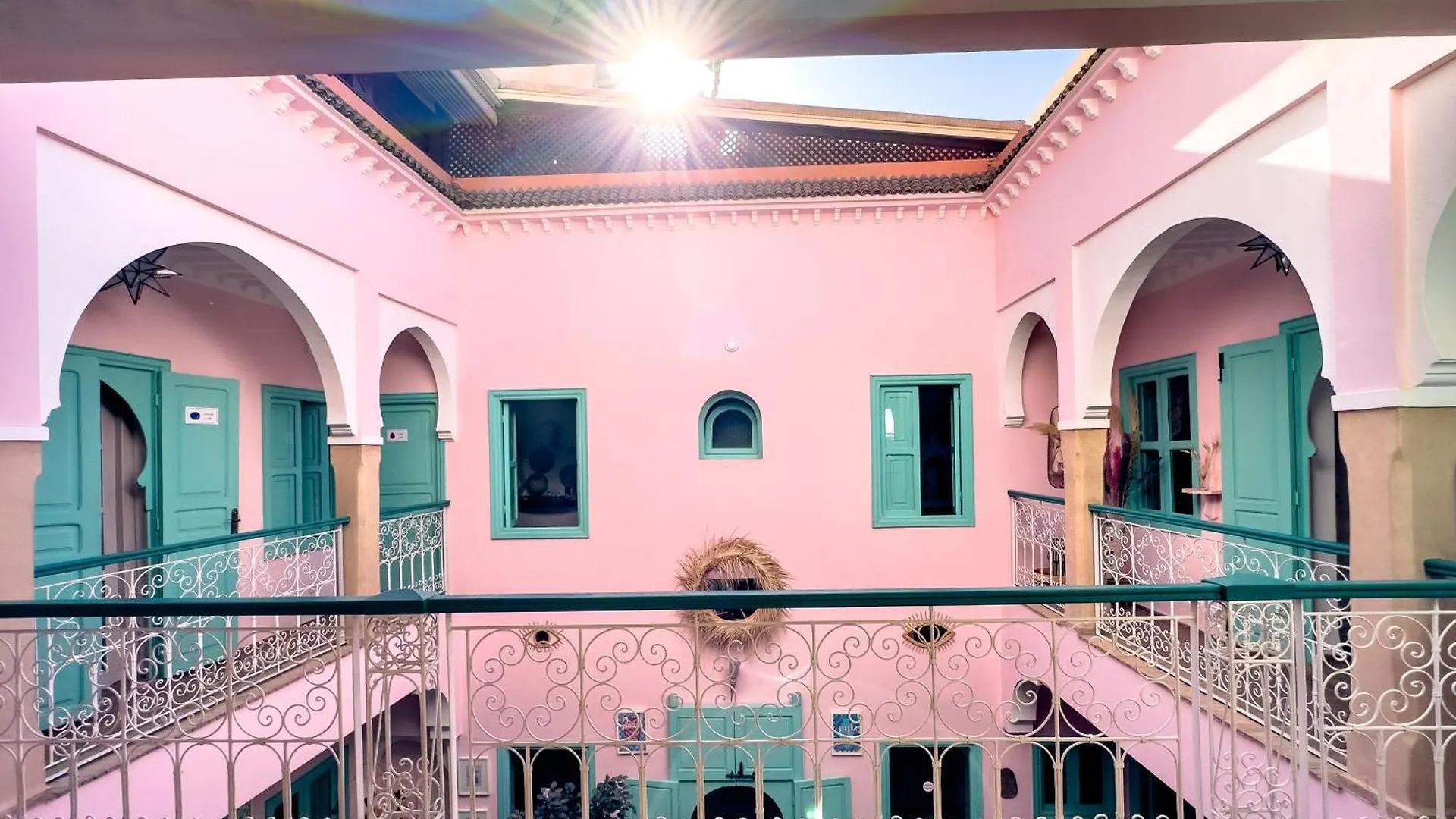 ***  Riad Lauriers Blancs Marrakesh Maroc